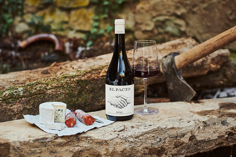 El Pacto Tinto Alta Beauty Shot