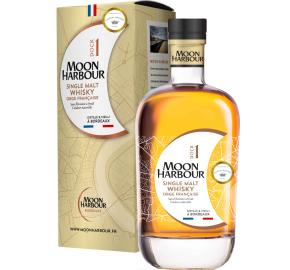 Moon Harbour - Dock 1 - Single Malt Whisky bottle