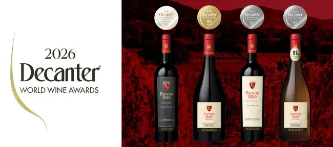Escudo Rojo Decanter